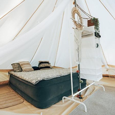 Готель Glamping Mella Muiza Юрмала Екстер'єр фото