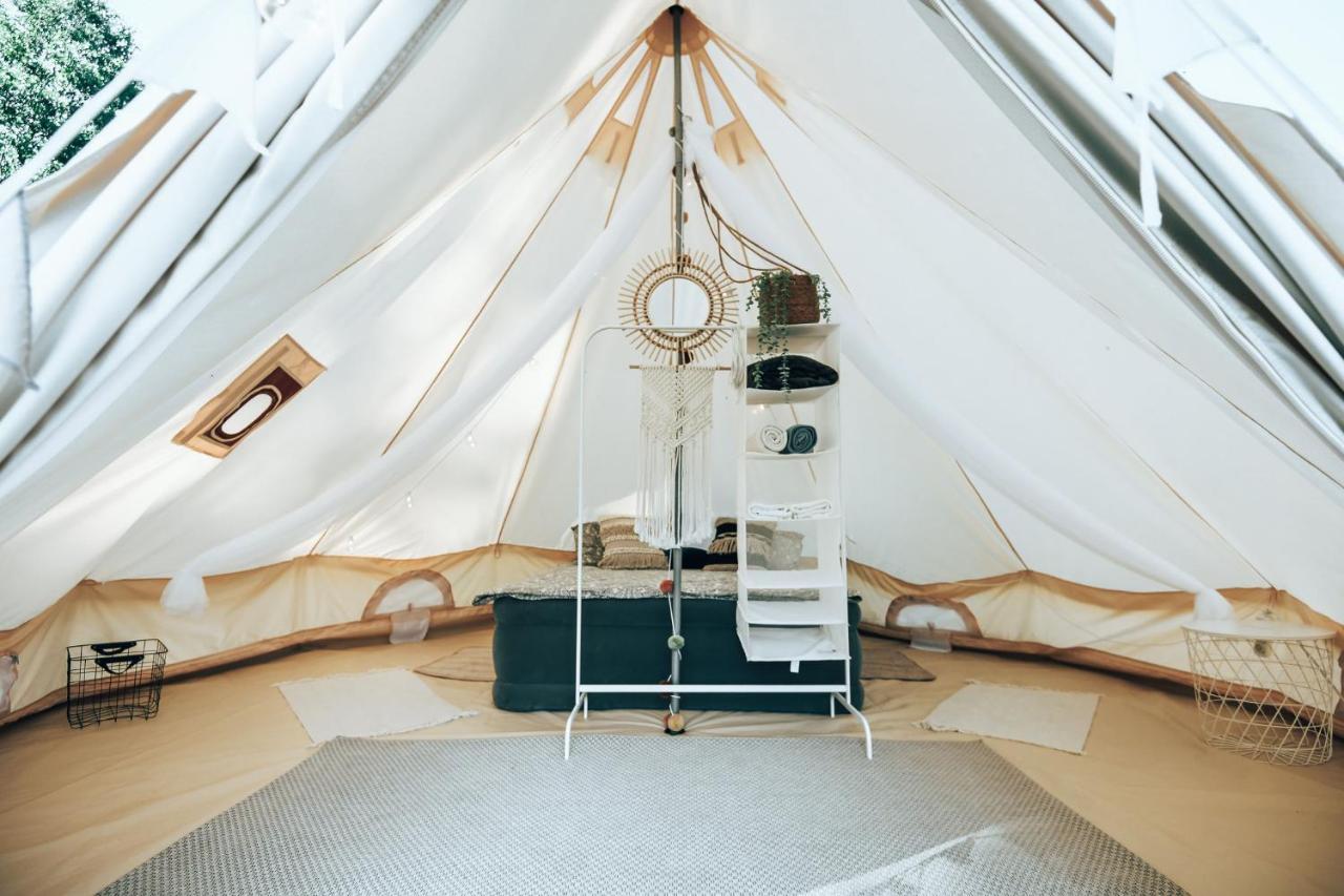 Готель Glamping Mella Muiza Юрмала Екстер'єр фото
