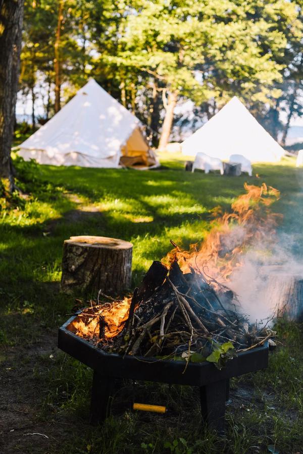 Готель Glamping Mella Muiza Юрмала Екстер'єр фото